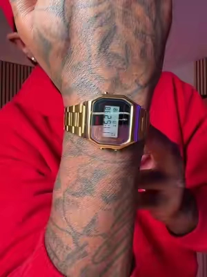 Small minimalistic vintage watch 🔥🔥🔥