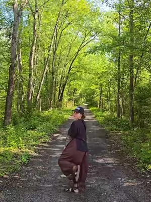 were walking people now - 5'2 size 12 wearing L #softaltfashion 