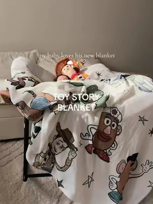 toy story lovers need this🤠 #toystory #toystoryfan #kidsblanket #toystoryblanket #pixar 