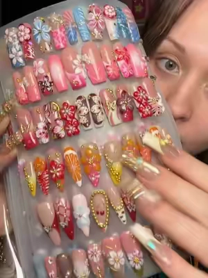 my virtual nail tech 💅#nailvesta #nailvestanails #nailvesta_official 