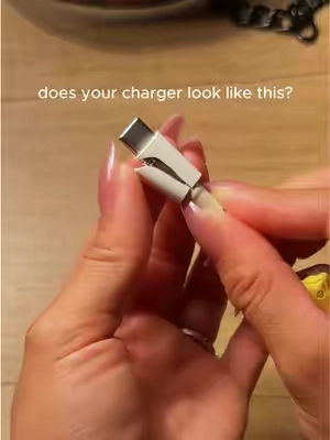 Charges suuuper fast!