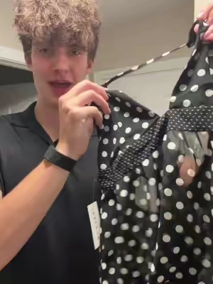 #polkadot #camitop #womenstop #comfytop 