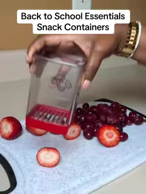 It’s that time of the year again back to school. These snack containers are perfect for packing little snacks in. #snackcontainers #backtoschoolshopping #tiktokshopsummersale #mealprepideas #foodcontainers 