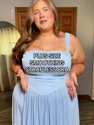 AND it comes with straps so you can wear it with straps for more support. Genuinely so good 👏 I’m a 42H and wearing the 42G 🥰 #plussizebra #straplessbra #shapewear #formaldress #hsiabra 