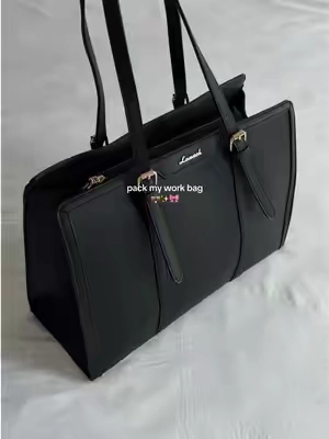 The perfect work, school or travel bag 💼✨ #lovevook #totebag #workbag #schoolbag #tiktokshopmothersday 