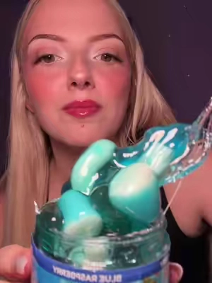 i loooove gooey gummies🩵💙 #gooeygummies #candy #candytok #asmr 