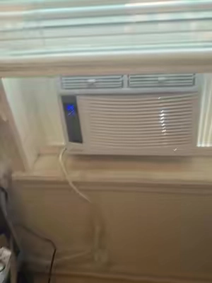 You still don’t have an air conditioner. This one has a really good deal going on right now. #air #airconditioner #airconditioning #summerheat #hot 