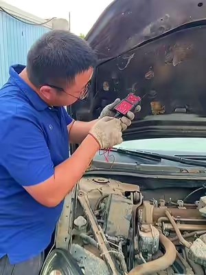 🚨🚗🚨¡No gastes dinero en reparaciones de auto! ¿No bajan las ventanillas? ¿No funcionan los limpiaparabrisas? Revisa esto primero.#Cars #Tools #Tips #DIY#brokenrelay 