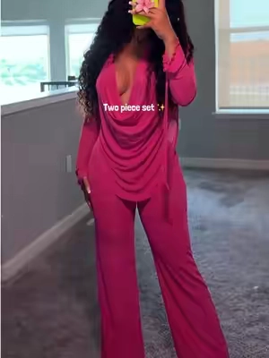 Two piece set 💕 size small 5’5 140lbs  . . . . .  #2pieceset #twopieceoutfit #tiktokshopsummersale #tiktokmademebuyit 