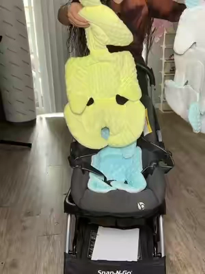 Almohadilla para el carseat o carriola #stroller #almohadilla #viajes #comodidad #tiktokshopsummersale 