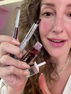 The lip combo everyone asks me about 🍒 Clinique Black Honey is iconic for a reason, and this trio gives you the perfect effortless lip every single time.  @Clinique Store  #cliniquesuperbrandday #cliniquesbdchallenge #clinique #blackhoney #lipcombo 