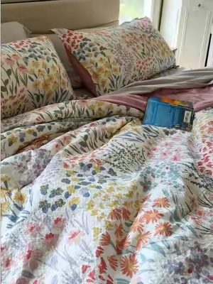 Adding more whimsy to my life with this bedding set 🌼 #7piececomforterset #beddingset #bedding #floralbedding  