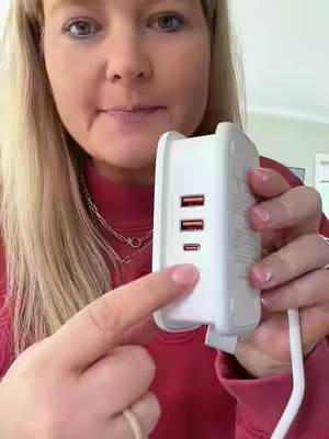 We take this power strip anytime we travel! #fastcharging #powerstrip #extensioncord #usbcharger #travelessentials 