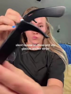 Sooooooo ….. this is nice. They literally do not fall off my face!! I’m always pushing up my glasses, they always seem to keep falling down my nose. Well, not anymore! 🙌##glasses##anchorglassesstraps##grips##silcone##glassesgrips