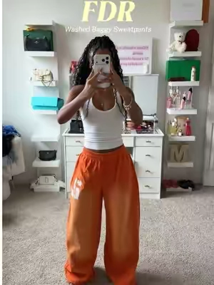 my favorite baggy sweatpants I love the acid wash! #dealsforyoudays #tiktokshopbacktoschool #outfitinspo #baggysweatpants #fdr 