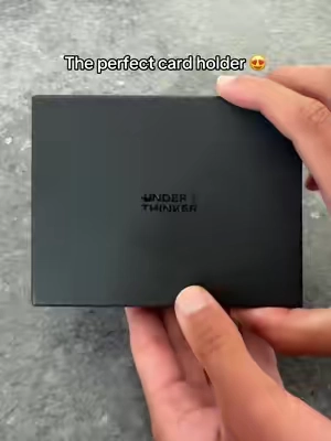The best card holder from under thinker! All black and a flawless sleek design! #cardholder #underthinker #mushaves 