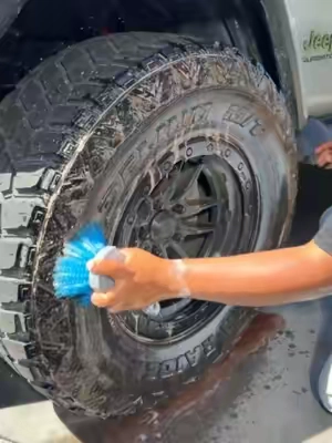 Rate this trasformation! #ChemicalGuys #DetailingLife #CarDetailing