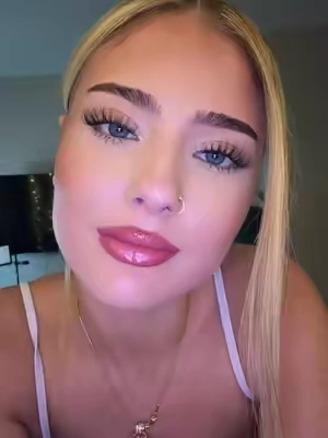 7666985912684793102