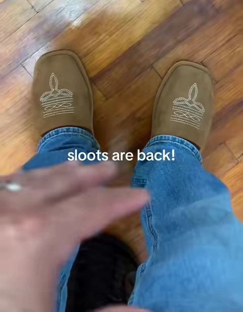 Cowboy Boot Slippers Western House Slippers Shoes Sloots #tiktokshopcreatorpicks #sloots #slipperboots #houseshoes @HeyDude 