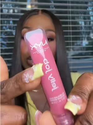 ✨ Juicy lips in one swipe 💕 NYX Jelly Job in Jelly Blushing. @NYX Professional Makeup  #NYXJellyJob #nyxcosmetics #NYXLipGloss #GlossyLips #lipgloss 