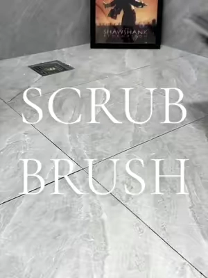 I was ready to return this scrubber… until I found out why My back is finally saved!#C#cleaninghackb #bathroomcleaningh #homefindsc #scrubbrush 