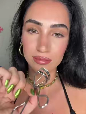 #tweezerman #eyelashcurler 