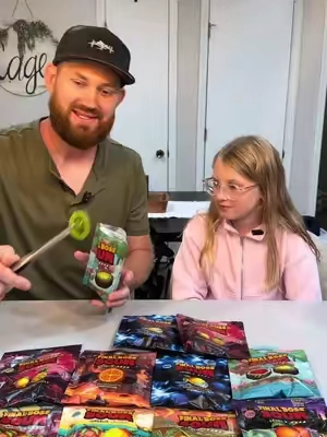 #driedfruit #candy #sourcandy #finalbosssour #candyreview 