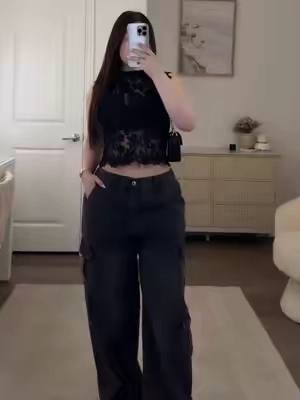 The prettiest lace top 🖤✨ wearing a size small. #OOTD #ootdinspo #outfitinspo #fashiontiktok #tiktokshopsummersale 