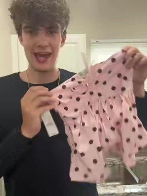 #polkadot #womenstop #comfytop #tubetop 