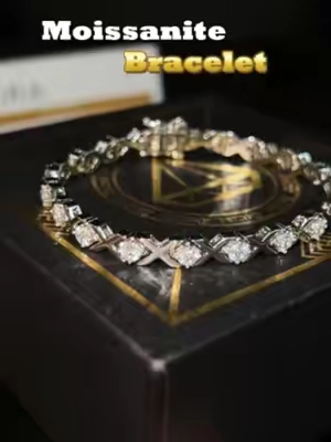 Moissanite Bezel Tennis Bracelet That everyone is going to be asking about.#delzzad #2026trend #summerlooks #bidandwin #tiktokshopsummersale #moissanitejewelry #unisexjewelry #crossbracelet #tennisbracelet
