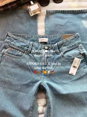 🕯️ The double buttons are a must!, perfect for fall outfits and back to school 🧣🧥🍂 #pacsun #pacsunjeans #fallaesthetic #falloutfits #autumn Y2K low rise baggy jeans back to school coffee spooky season scary movies fashion coquette downtown girl aesthetics bella swan Rory Gilmore 