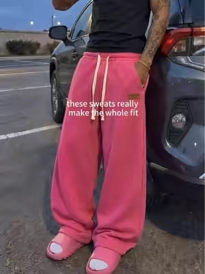 good sweatpants are really about the fit #sweatpants #baggysweats #streetwear #pinksweats #fyp