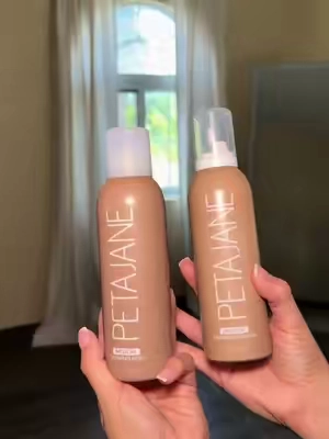 Loving this tan spray good for touching up your tan through out the week ✨ 10/10  #selftan#tiktokshop#tanning 
