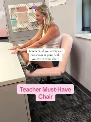 I didn't realize how much I needed this chair 🩷 this is one classroom upgrade you'll appreciate all year! 🍎✨ #TeacherTok #TeacherMustHaves #BackToSchool #ClassroomSetup #TeacherLife