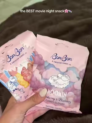 The yummiest candy ever🍬🌸💕 sour but not too sour! The perfect candy mix for a movie night! #swedishcandy #candy #movienight 