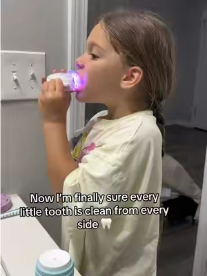 No more wondering if we missed a spot 🦷✨ Now every little tooth gets cleaned from every side — and brushing is finally so much easier. #KidsElectricToothbrush #KidsOralCare #HealthyKidsSmile #ToothBrushingRoutine #MomFinds