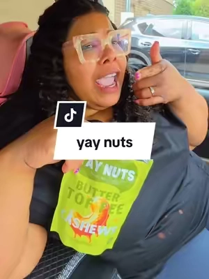at work eating a Lil snack snack #yaynuts #worksnack #lunchtime #tiktokshopsummersale #summerwins 