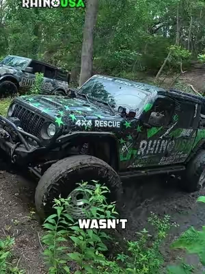 POV: You pull up to the beach and someone’s already buried to the frame. 😅 Good thing the right recovery gear (and the right people) showed up. Recoveries are all about staying safe, using the proper equipment, and getting everyone back on the move without making things worse. What recovery gear is always in your rig? 👇 #OffRoadRecovery #BeachRecovery #RHINOUSA #Overlanding #TruckTok