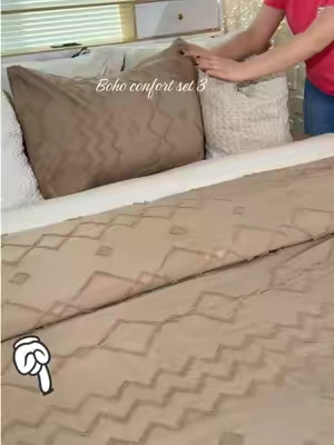 La sensación de arreglada tu cama como que fuera sacada de una revista ✨🧸lo podes conseguir con este set de 3 piezas 🌙vale completamente la pena 10/10 #set #sabanas #confort #bedroom #cama 