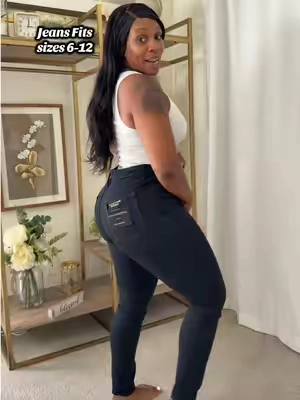 These jeans fit sizes 6-12 so if you gain or loose weight these jeans will fit you nicely 10/10#tiktokshopcreatorpicks #affordablefashion #FashionTok #denimjeans