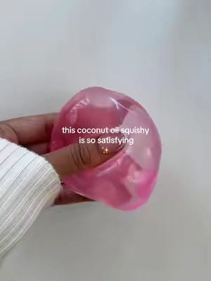 so addicting ✨ #squishy #coconutoilsquishy #stressball #fidgettoys #StressRelief 
