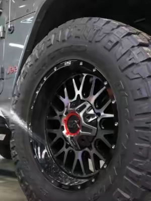 how to clean wheels properly — getting into the spokes and barrel with the right brush #wheelcleaning #detailing #satisfying