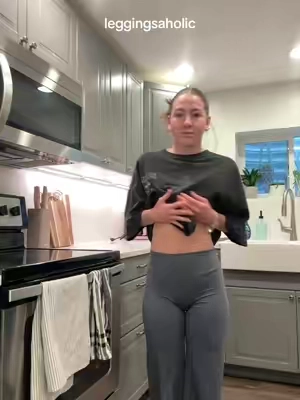 Never getting over these. #fypage #leggings #viralleggings #viralproducts #fyp 