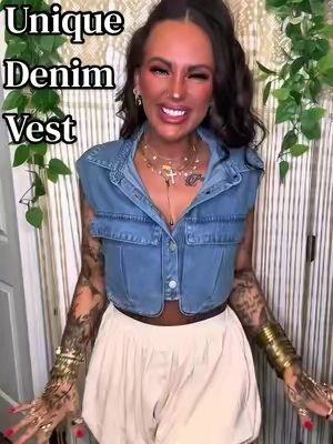 This denim vest is giving designer vibes 💙✨ Obsessed with every detail. 😍 #denimvest #denimjacket #fashionfinds #bohofashion #womenstop 