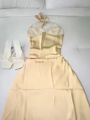 Fiel a la talla, peso 140, talla chica. No se estira #satindress #dinnerdress #brunchdress #yellowsatin #satin 