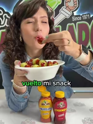 El snack que no sabías que necesitabas. 🍇✨ #chamoy #spicy #fruit #srmichelado #rico 