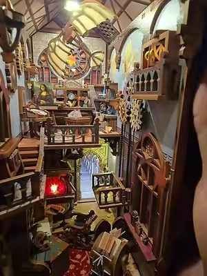 This Da Vinci's Workshop puzzle is stunning! 😍 It's a beautiful 3D puzzle with such intricate details. Truly a piece of art that would make the perfect gift! #DaVinciPuzzle #3DPuzzle #ArtPuzzle #GiftIdeas #IntricateDesign