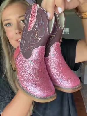Pink glitter toddler cowgirl boots 🎀😩😍✨ #toddlercowgirlboots #toddlershoes #girlmama 