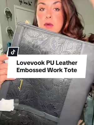 If you’ve been looking for a stylish laptop tote bag, this one checks every box. 🤎 Beautiful embossed design that looks so much more expensive 💻 Fits your laptop and everyday essentials 👜 Includes a matching wristlet clutch ✈️ Perfect for work, travel, teachers, nurses, students, and everyday use It’s one of those bags that’s functional enough for daily life but still polished enough to elevate every outfit. @Lovevook Bags #lovevookbags #tiktokshopcreatorpicks #tiktokshopfinds 