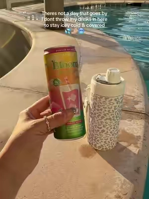Absolutely love this can cooler my drink Stay cold and covered!! #CanCooler #Tumbler #summermusthaves #colddrinks @Maxso 